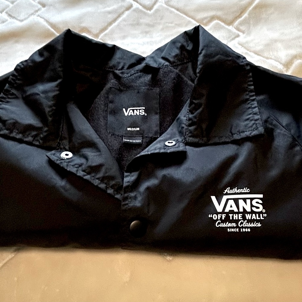 Never worn, brand new . Men’s medium. Smoke free, animal inclusive family.